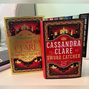 Waterstones Exclusive & German Exclusive Edition of Swordcatcher by Cassie Clare